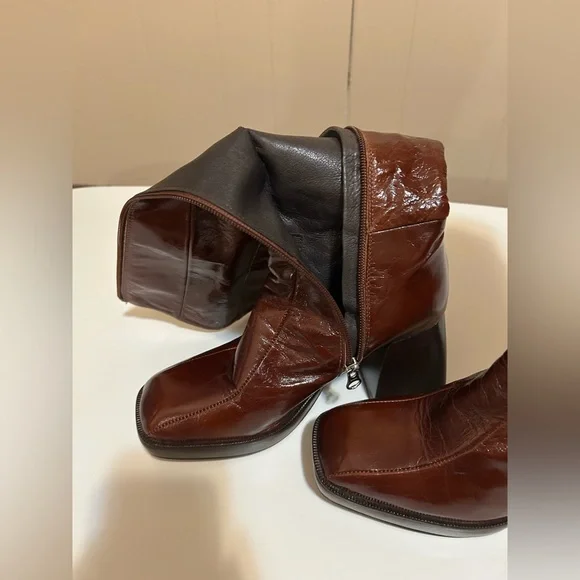 L’intervalle tall patent leather block heel boots - Picture 5 of 5